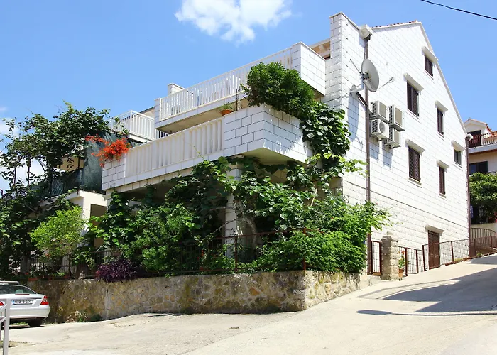 Magda דירה קאבטאט